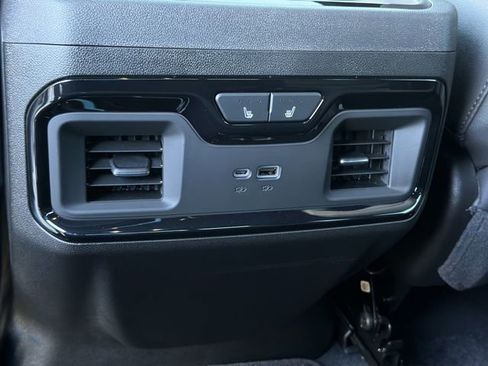 Certified 2025 Chevrolet Silverado 2500 ZR2 w/ ZR2 Bison Edition AWD/4WD image 36