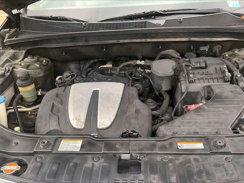 Used 2011 Kia Sorento LX image 9