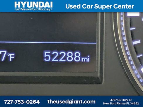 Used 2020 Hyundai Santa Fe SE w/ Cargo Package FWD image 32