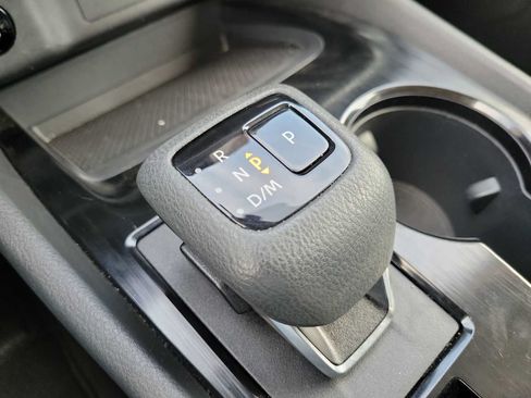 Used 2025 Nissan Rogue SV AWD/4WD image 21