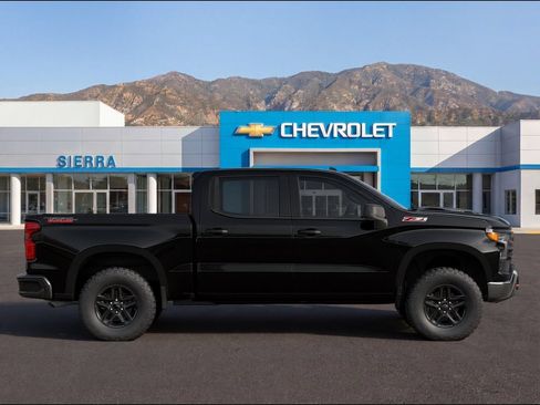 New 2026 Chevrolet Silverado 1500 Custom Trail Boss AWD/4WD image 3