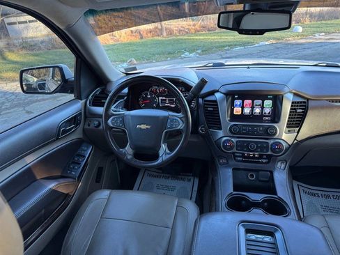 Used 2016 Chevrolet Suburban LT image 30