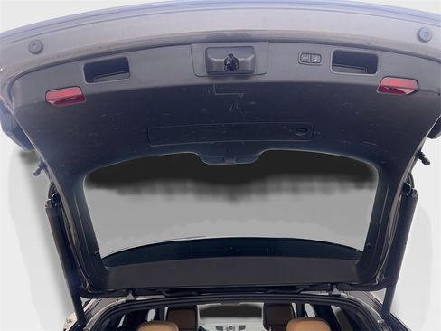 Used 2018 Porsche Macan image 80