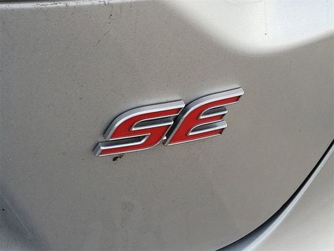 Used 2020 Toyota Corolla SE image 8