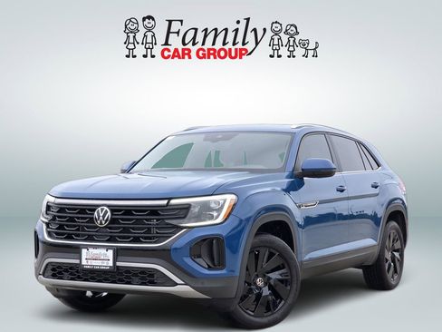 Used 2025 Volkswagen Atlas Cross Sport SE FWD image 1