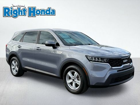 Used 2022 Kia Sorento LX FWD image 10