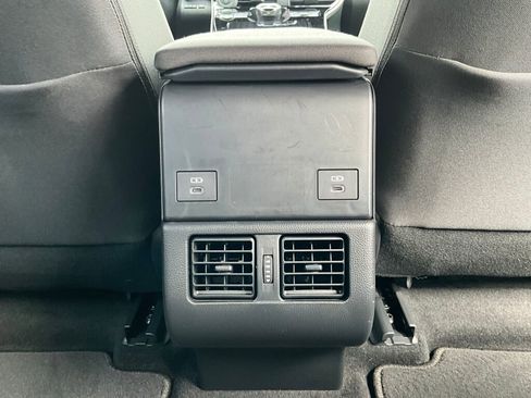 Certified 2024 Subaru Solterra AWD/4WD image 16
