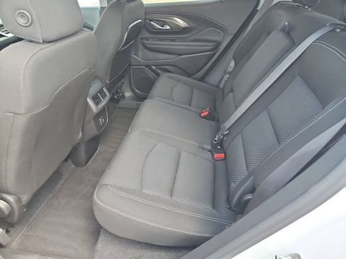 Used 2024 GMC Terrain SLE AWD/4WD image 15
