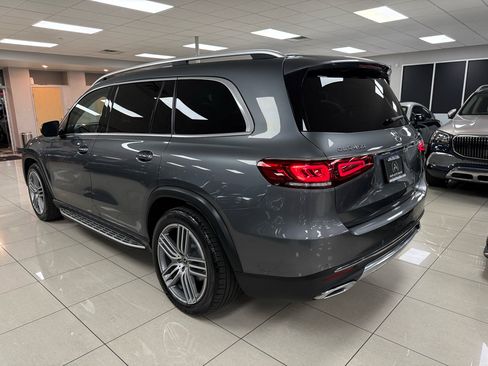 Used 2020 Mercedes-Benz GLS 450 4MATIC image 2