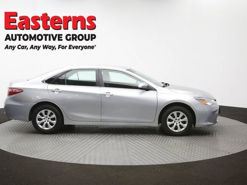 Used 2017 Toyota Camry LE FWD image 44