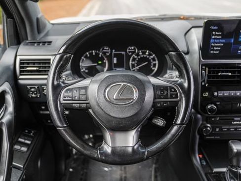 Used 2022 Lexus GX 460 w/ Black Line Special Edition AWD/4WD image 30