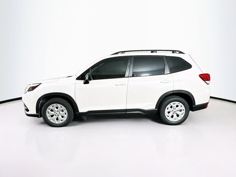 Used 2024 Subaru Forester AWD/4WD image 4