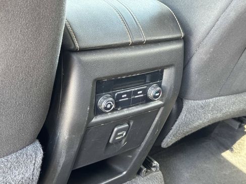 Used 2018 Chevrolet Traverse LS FWD image 27