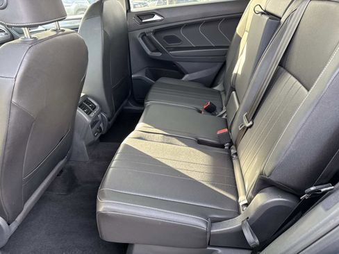 Certified 2023 Volkswagen Tiguan SE image 11