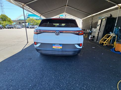 Used 2023 Volkswagen ID.4 Pro RWD image 6