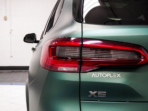 Used 2020 BMW X5 M50i w/ Premium Package image 14