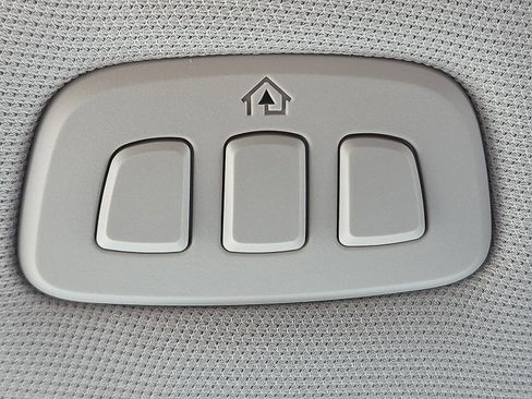 New 2025 Ford Expedition Active image 21