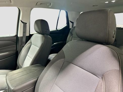 Used 2021 Chevrolet Traverse LT w/ LPO, Blackout Package AWD/4WD image 22