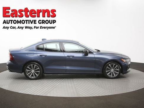 Used 2022 Volvo S60 B5 Momentum AWD/4WD image 44