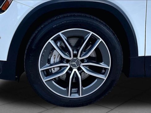 Used 2025 Mercedes-Benz GLB 35 AMG 4MATIC image 21