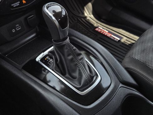 Certified 2022 Nissan Rogue Sport SV FWD image 23