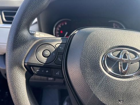 Certified 2025 Toyota RAV4 XLE w/ Convenience Package image 16