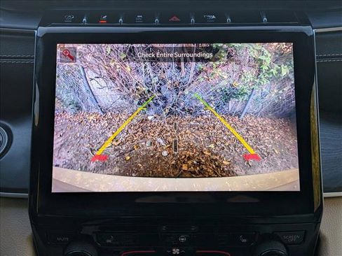 Used 2023 Jeep Grand Cherokee L Limited image 13