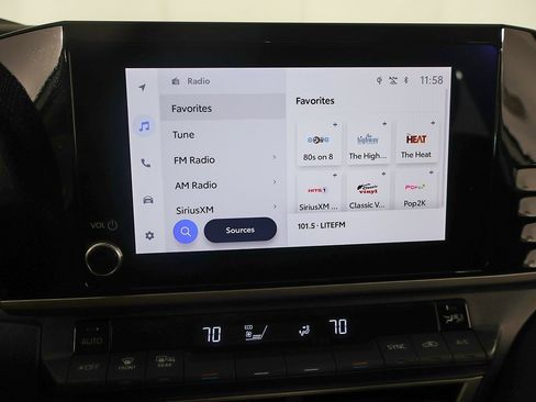 Used 2025 Toyota Camry LE image 39