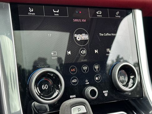 Used 2021 Land Rover Range Rover Sport HST image 23