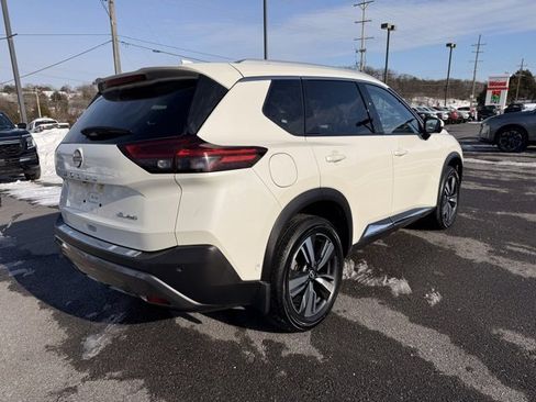 Certified 2023 Nissan Rogue SL w/ SL Premium Package image 5