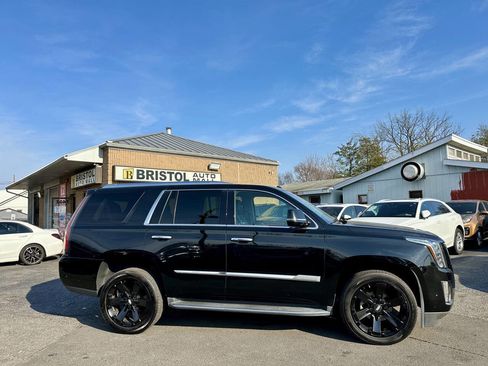 Used 2018 Cadillac Escalade 4WD image 8