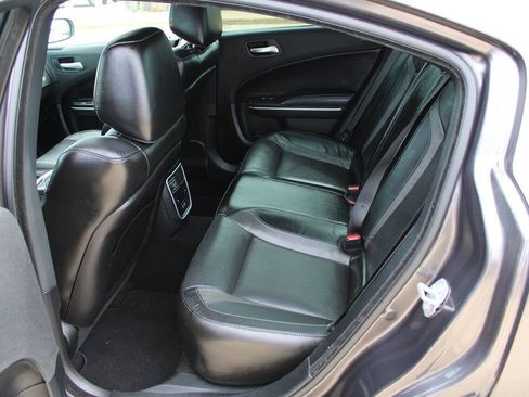 Used 2021 Dodge Charger SXT w/ Leather Interior Group RWD image 9