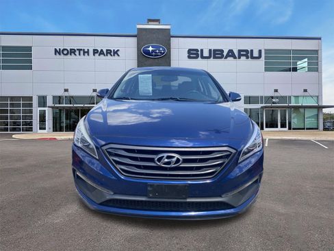 Used 2016 Hyundai Sonata Sport w/ Option Group 1V FWD image 2
