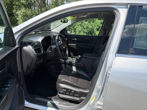 Used 2018 Chevrolet Equinox Premier AWD/4WD image 16