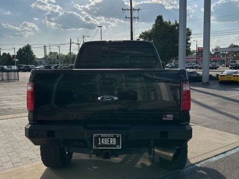 Used 2013 Ford F250 Lariat w/ Lariat Ultimate Pkg AWD/4WD image 8