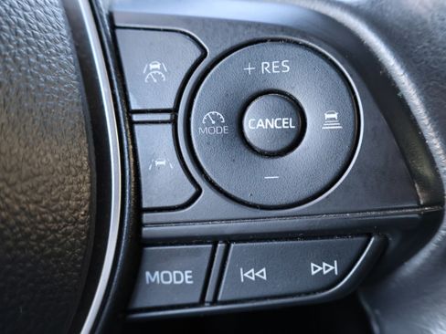 Certified 2024 Toyota Corolla Cross XLE FWD image 25