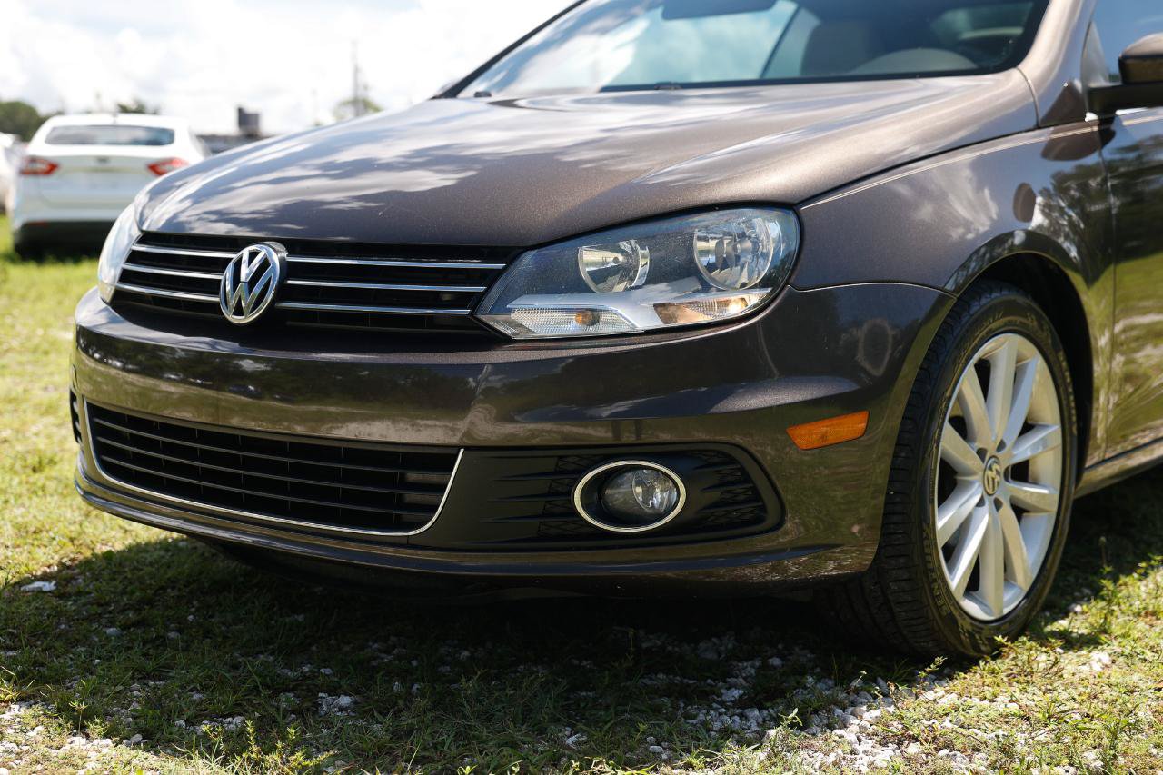 Used 2013 Volkswagen Eos Komfort FWD image 24