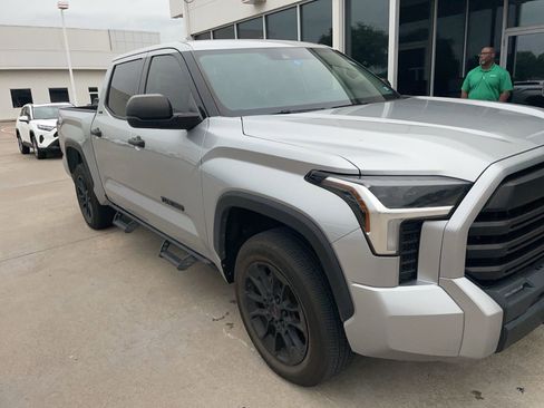 Used 2023 Toyota Tundra SR5 AWD/4WD image 4