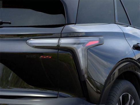 New 2026 Chevrolet Blazer EV SS image 11