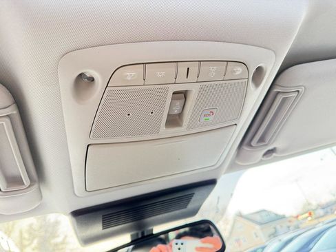 Used 2021 Nissan Armada SL w/ Captain's Chairs Package image 69