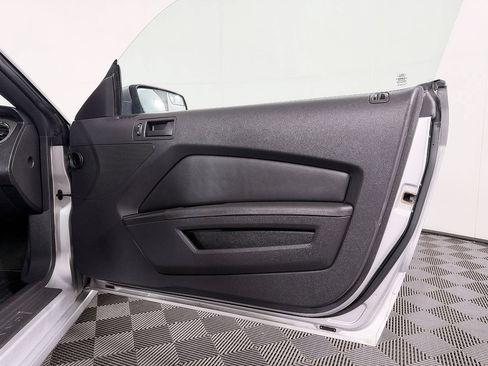 Used 2014 Ford Mustang GT w/ GT Track Package RWD image 35