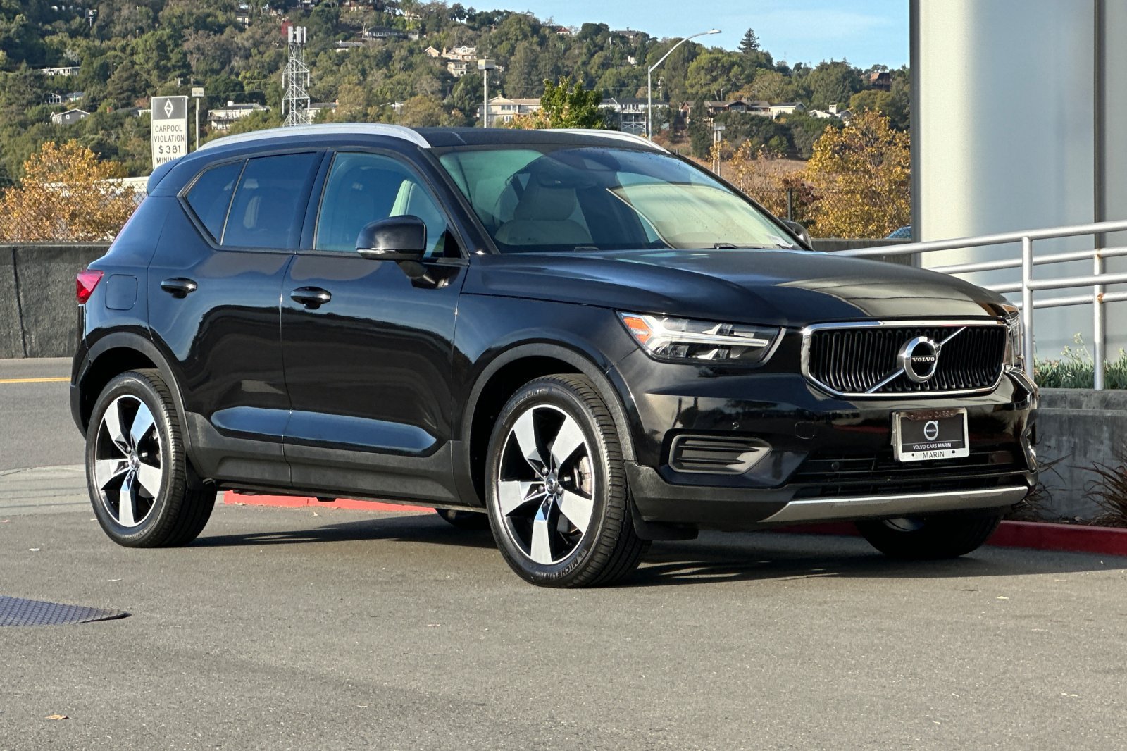 Used 2020 Volvo XC40 T5 Momentum AWD/4WD image 9