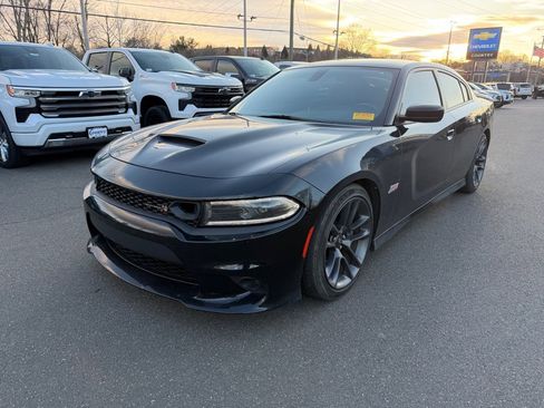 Used 2023 Dodge Charger Scat Pack w/ Plus Group image 2