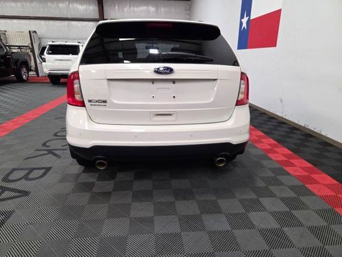 Used 2013 Ford Edge SE FWD image 12