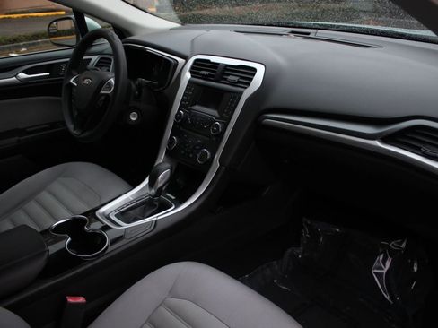 Used 2014 Ford Fusion S image 23