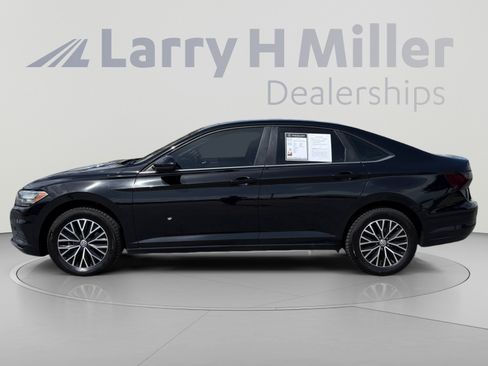 Used 2021 Volkswagen Jetta FWD image 2