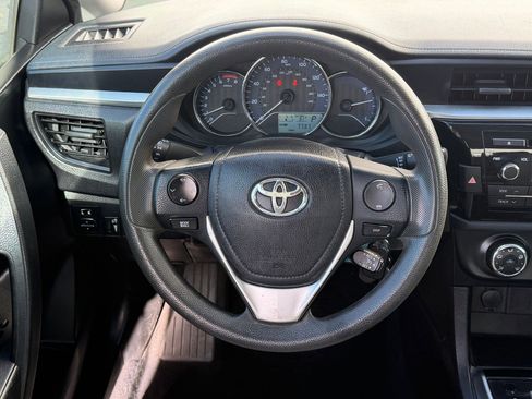 Used 2015 Toyota Corolla L image 16