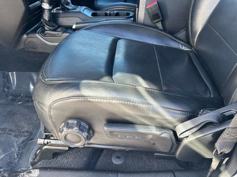 Used 2021 Jeep Wrangler Unlimited Sahara image 23