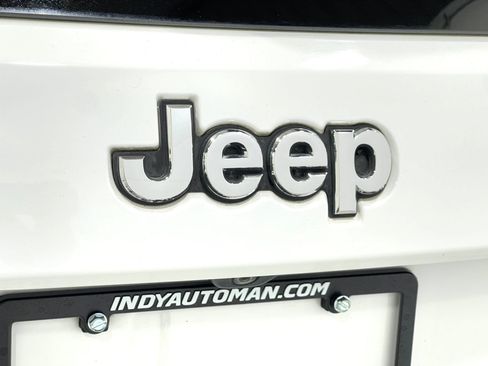 Used 2015 Jeep Grand Cherokee Limited w/ Luxury Group II AWD/4WD image 38