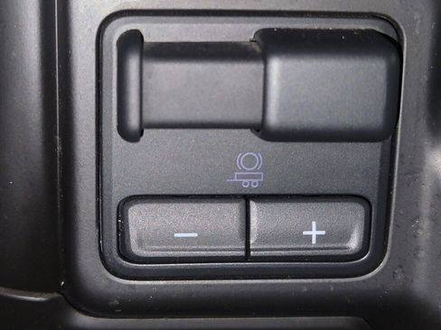 Used 2019 Chevrolet Silverado 1500 Custom Trail Boss w/ Custom Convenience Package image 25